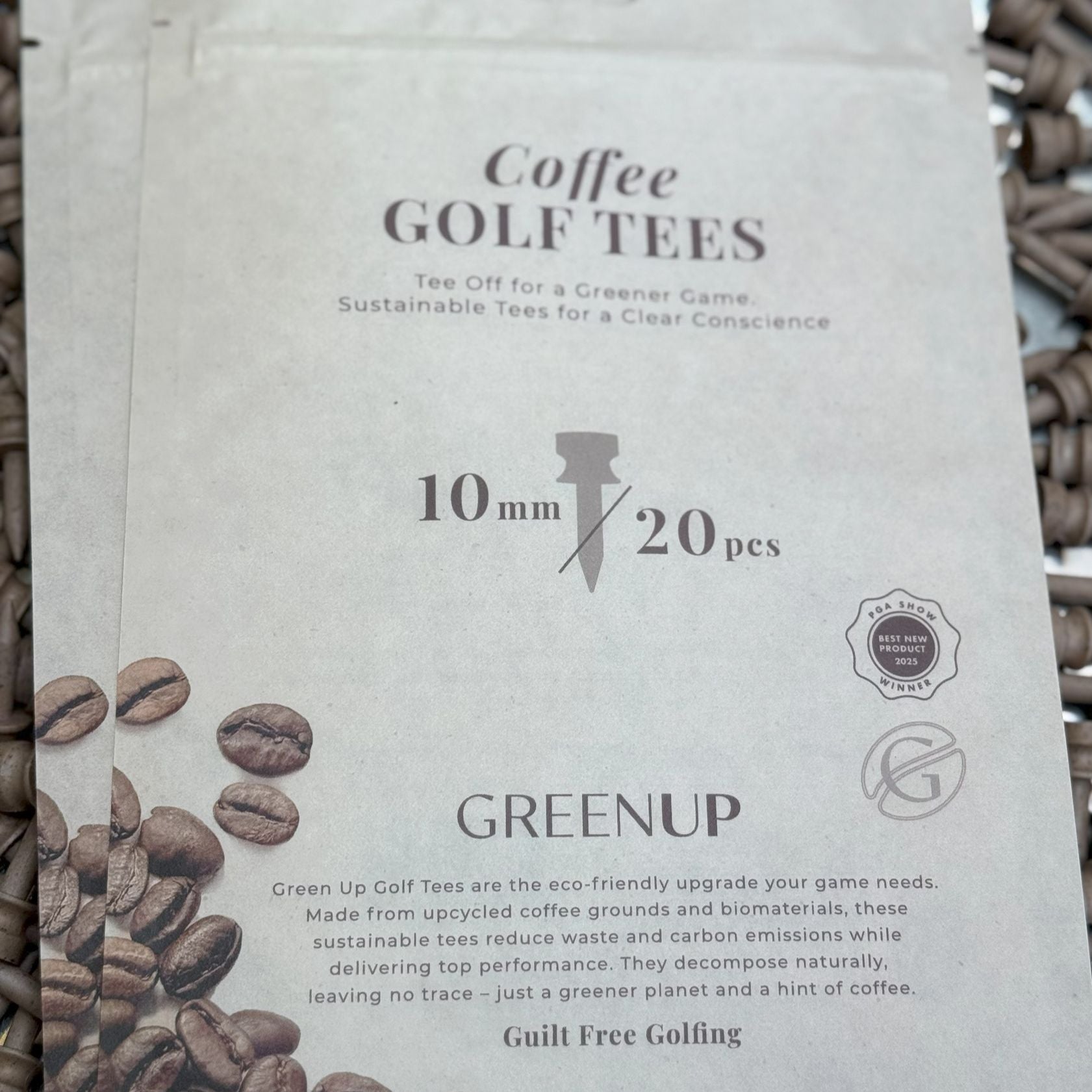 GreenUp biodegradable golf tees made from coffee grounds – sustainable golf accessories