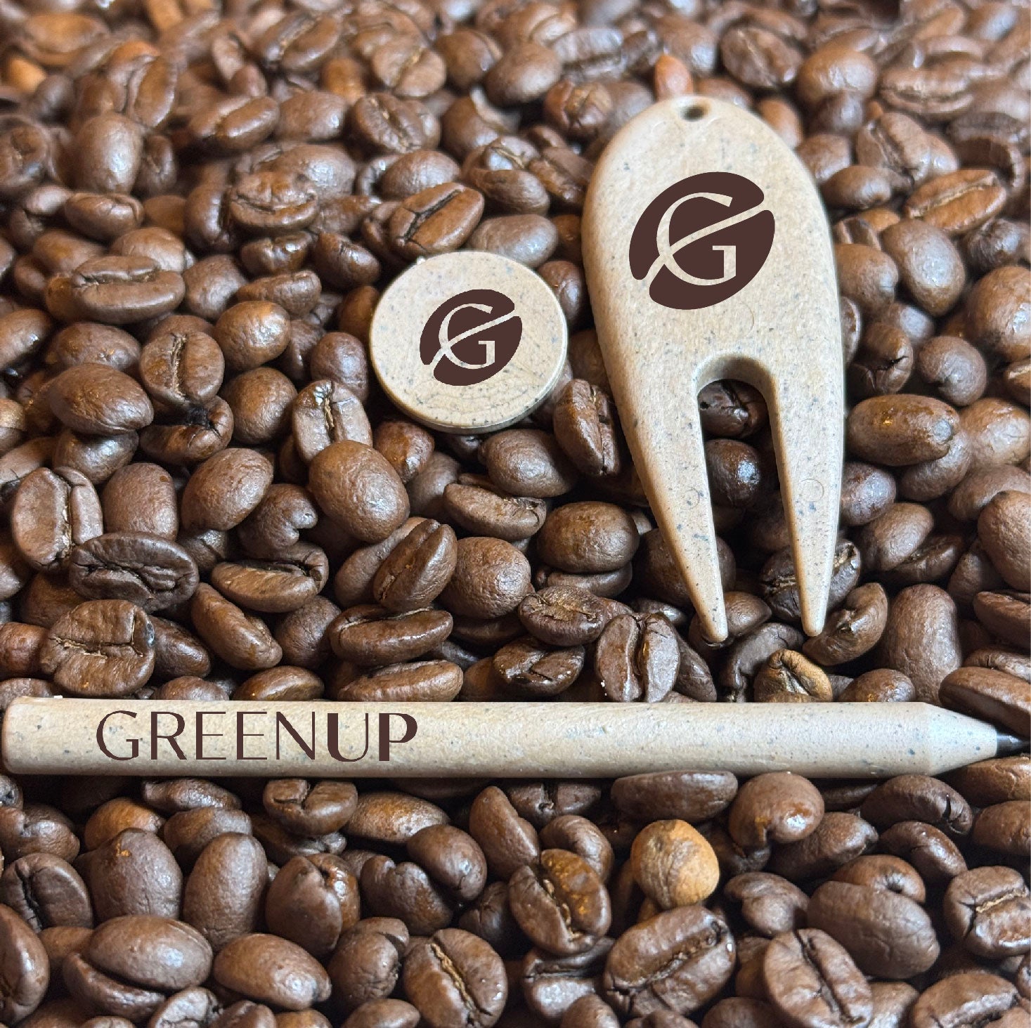 GreenUp biodegradable golf tees made from coffee grounds – sustainable golf accessories