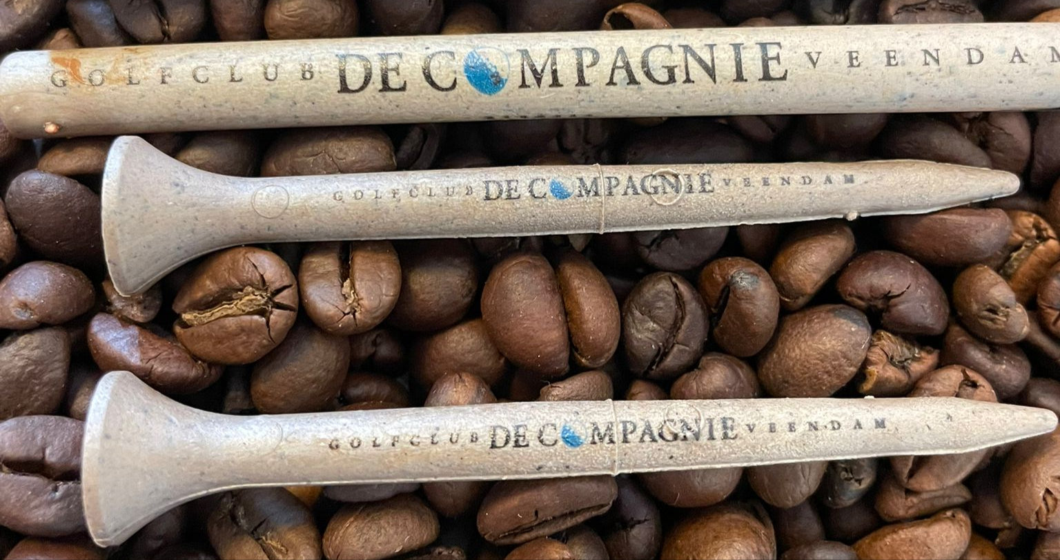 GreenUp biodegradable golf tees made from coffee grounds – sustainable golf accessories